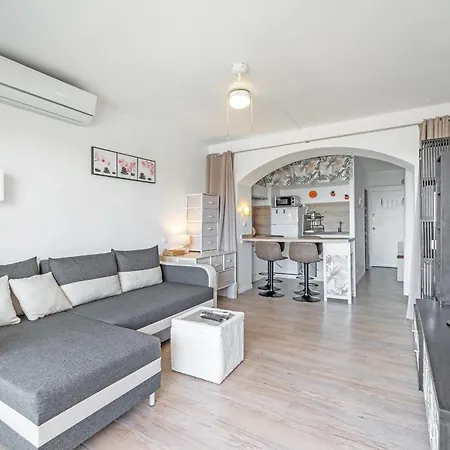 Welcs Estudio 213 Emp Con Piscina Comunitaria Apartment Roses