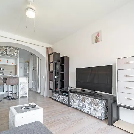 Apartment Welcs Estudio 213 Emp Con Piscina Comunitaria